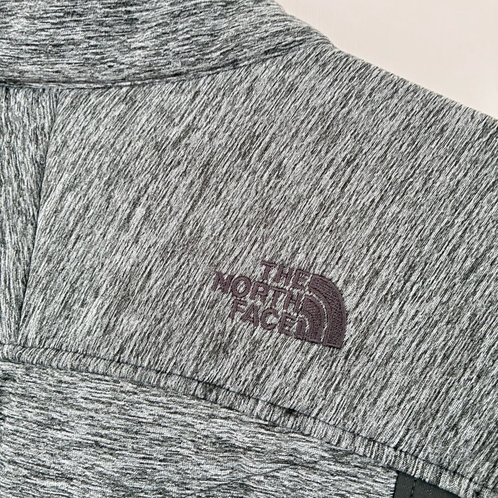 The North Face Women's Gray Jacket - Picture 5 of 8